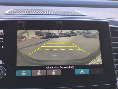 Used 2020 Honda Pilot Black Edition image 24