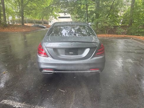 Used 2020 Mercedes-Benz S 560 Sedan w/ AMG Line Exterior image 5