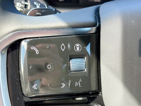 New 2026 Land Rover Discovery Sport Landmark image 37