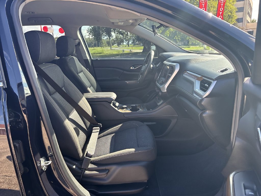 Used 2021 GMC Acadia SLE w/ Driver Convenience Package FWD image 32
