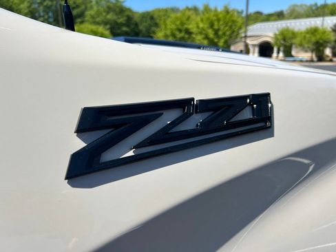 New 2026 Chevrolet Silverado 1500 Custom Trail Boss w/ LPO, Dark Essentials Package AWD/4WD image 23