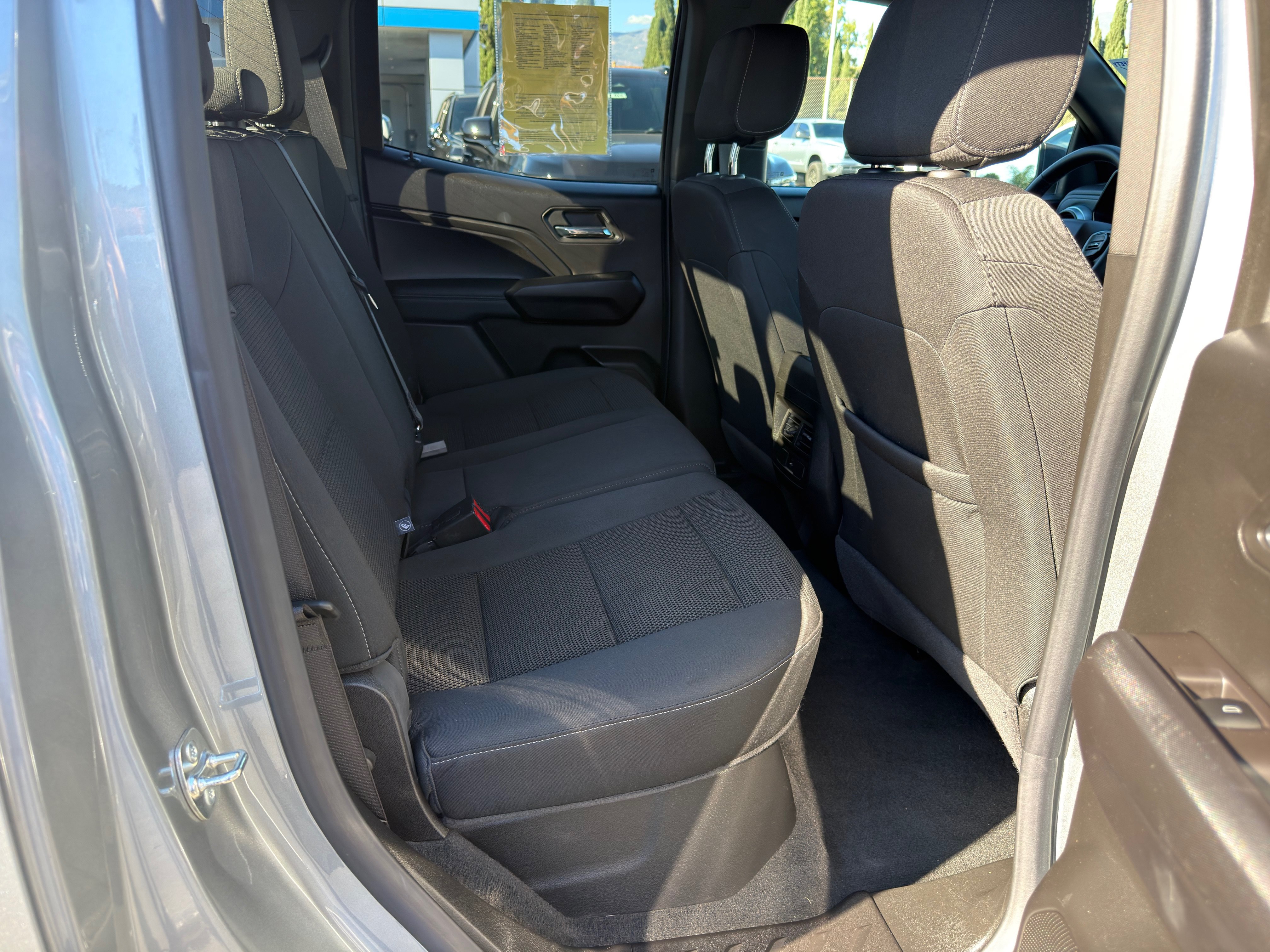 Used 2026 Chevrolet Colorado LT RWD image 12