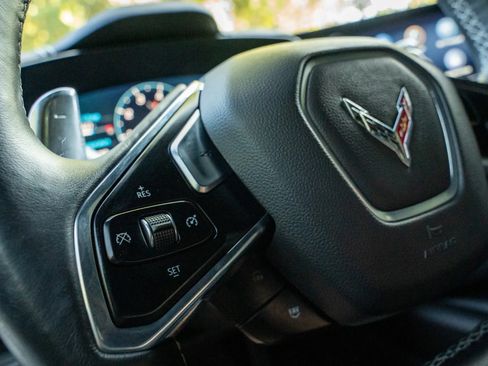 Used 2021 Chevrolet Corvette Stingray Coupe w/ Z51 Performance Package RWD image 21