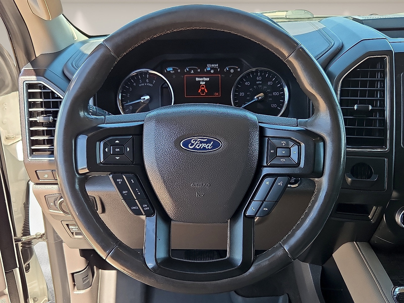 Used 2020 Ford Expedition Limited w/ Equipment Group 302A RWD image 13