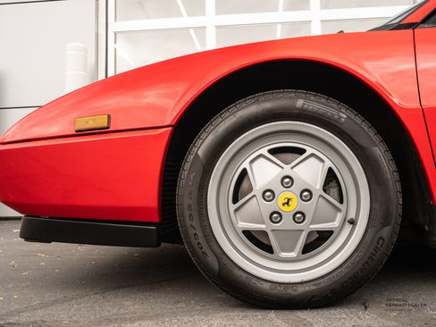 Used 1988 Ferrari Mondial Coupe image 4