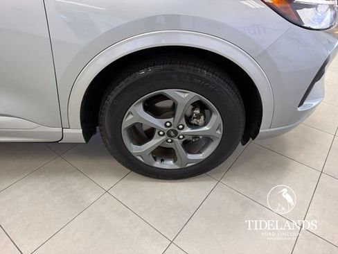 Certified 2023 Ford Escape ST-Line w/ Tech Pack #1 AWD/4WD image 34