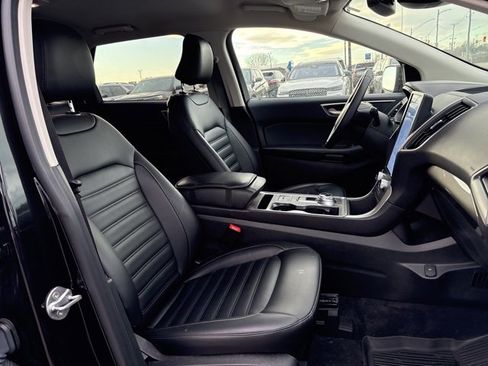 Used 2023 Ford Edge SEL w/ Convenience Package image 9