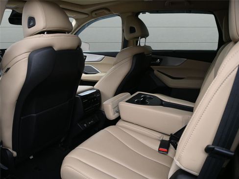 Certified 2022 Acura MDX SH-AWD w/ Technology Package image 11