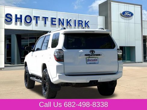 Used 2022 Toyota 4Runner SR5 Premium w/ Moonroof Package AWD/4WD image 7