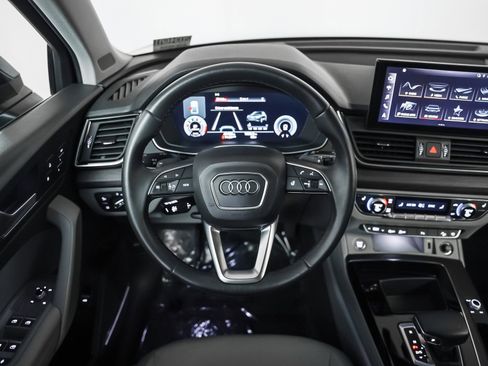 Used 2021 Audi Q5 Premium Plus w/ Premium Plus Package image 14