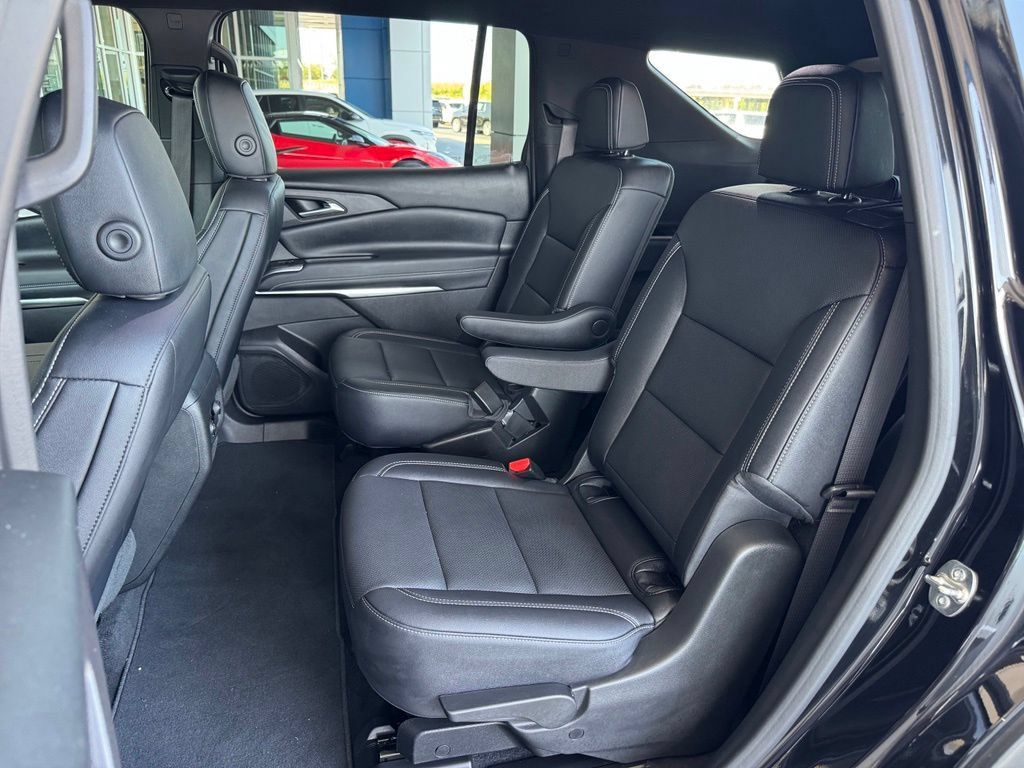 Used 2026 Chevrolet Traverse LT AWD/4WD image 19