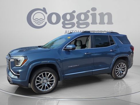 Used 2026 GMC Terrain Denali AWD/4WD image 1