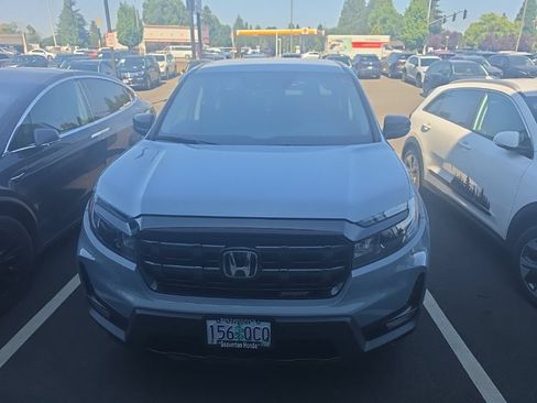 Used 2025 Honda Ridgeline Sport+ image 8