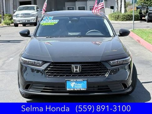 Certified 2025 Honda Accord SE image 3