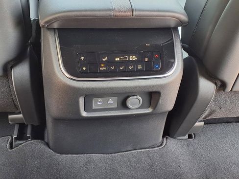 New 2025 Nissan Armada SL w/ Captain's Chari Seat Package image 15