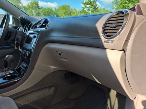 Used 2017 Buick Enclave Convenience FWD image 21