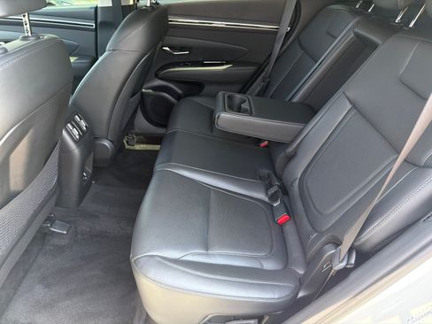 Certified 2022 Hyundai Tucson Limited AWD/4WD image 22