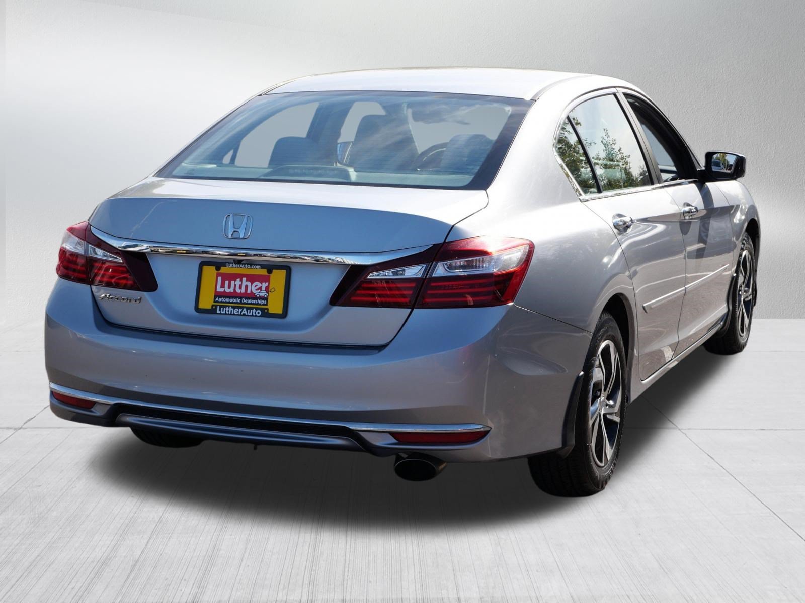 Used 2016 Honda Accord LX image 5