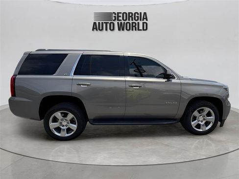 Used 2018 Chevrolet Tahoe LT w/ Luxury Package RWD image 15