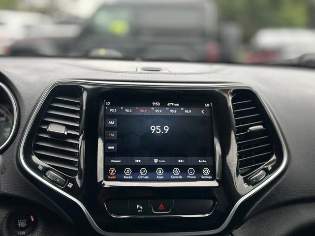 Used 2019 Jeep Cherokee Limited AWD/4WD image 14