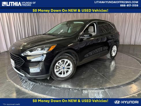 Used 2021 Ford Escape SE FWD image 1