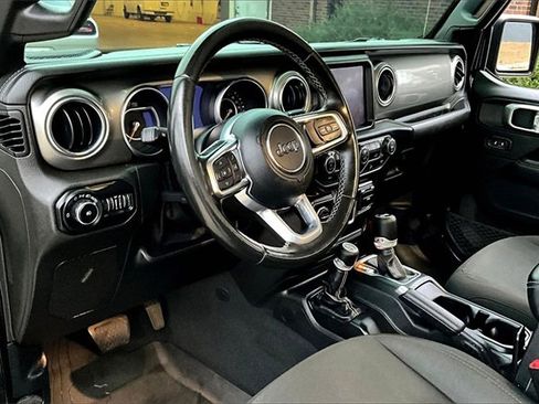 Used 2020 Jeep Wrangler Unlimited Sahara w/ Uconnect 4C Nav & Sound Group image 14