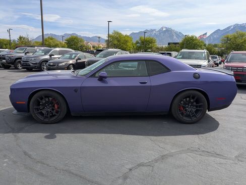 Used 2019 Dodge Challenger SRT Hellcat w/ Laguna Leather Package RWD image 7