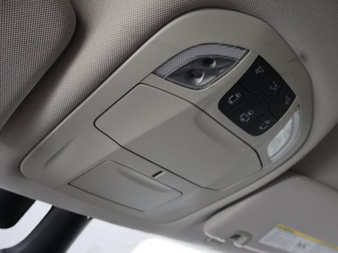 Used 2020 Chrysler Pacifica Touring-L Plus FWD image 63