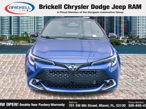 Used 2025 Toyota Corolla XSE FWD image 3
