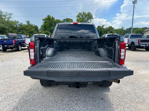 Used 2022 Ford F250 XLT w/ Black Appearance Package AWD/4WD image 18