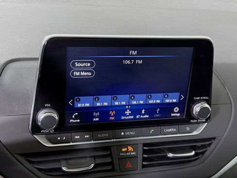 Used 2019 Nissan Altima 2.5 S FWD image 6