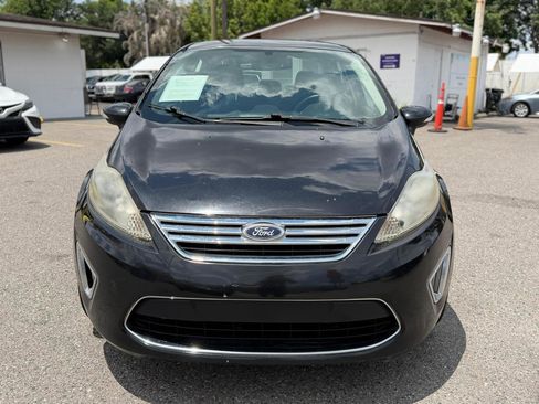 Used 2012 Ford Fiesta SEL FWD image 2