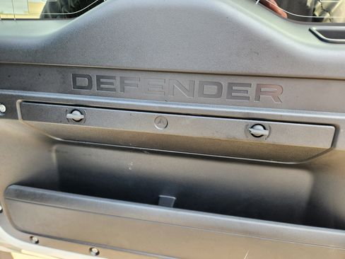 Certified 2025 Land Rover Defender 110 S image 35