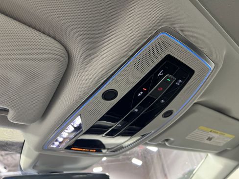 Used 2024 Audi A8 L 3.0T image 36