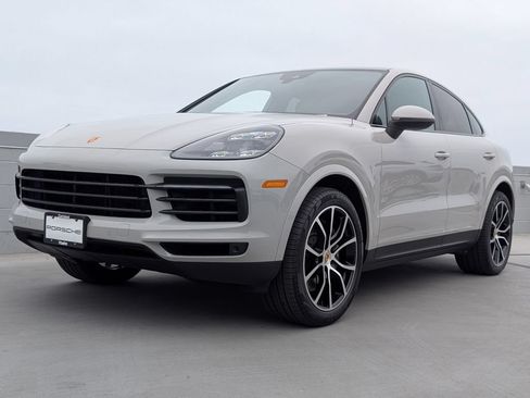 Certified 2023 Porsche Cayenne Platinum Edition AWD/4WD image 1