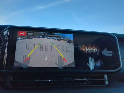 New 2024 Jeep Wrangler Unlimited Sahara w/ Technology Group image 20