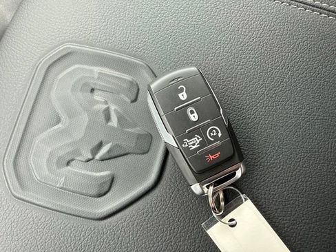 New 2026 RAM 3500 Laramie AWD/4WD image 44