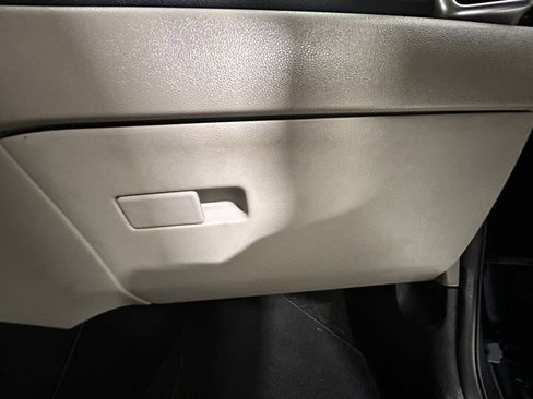 Used 2020 Kia Sportage LX image 24