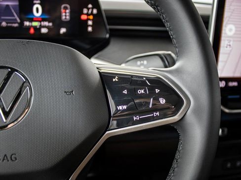 New 2025 Volkswagen ID. Buzz Pro S Plus image 33