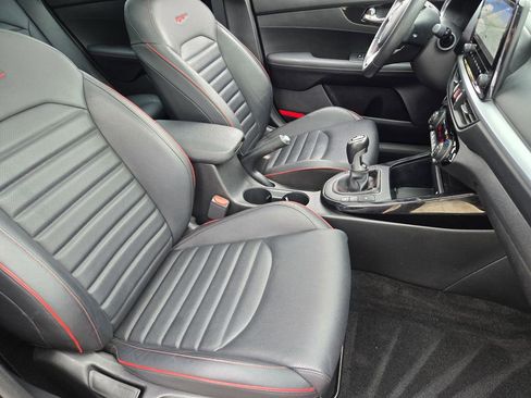 Used 2022 Kia Forte GT image 17