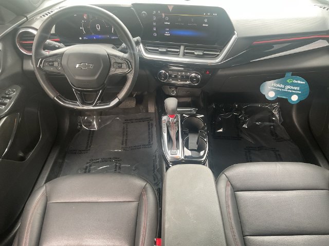 Certified 2025 Chevrolet Trax RS w/ Sunroof Package FWD image 19