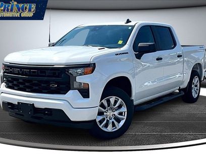 New 2026 Chevrolet Silverado 1500 Custom w/ LPO, Dark Essentials Package