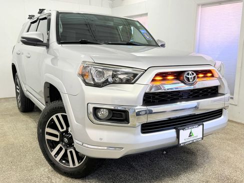 Used 2015 Toyota 4Runner Limited image 3