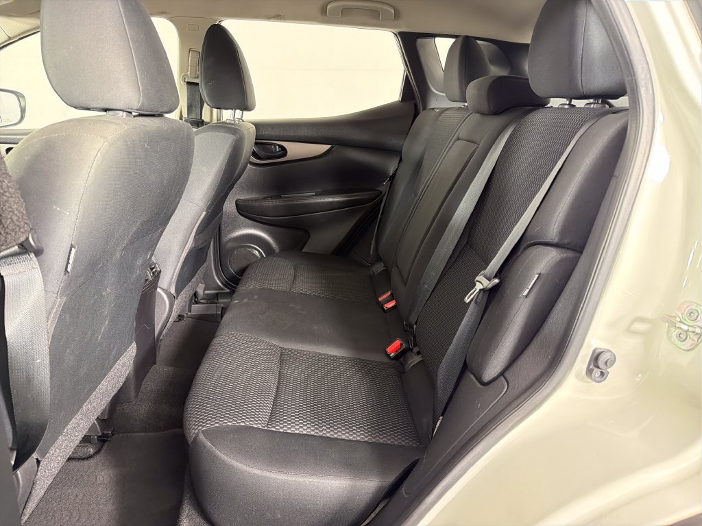 Used 2021 Nissan Rogue Sport S AWD/4WD image 18