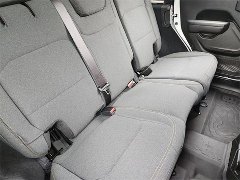 Used 2025 Jeep Wrangler Sport image 27