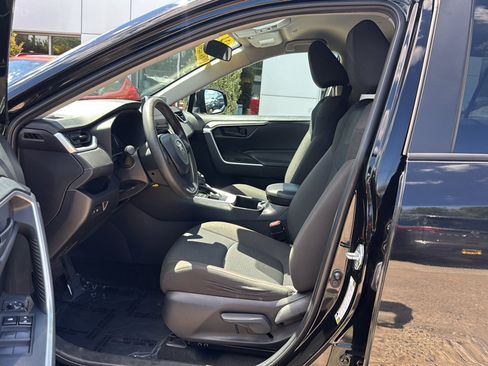Used 2024 Toyota RAV4 LE AWD/4WD image 12
