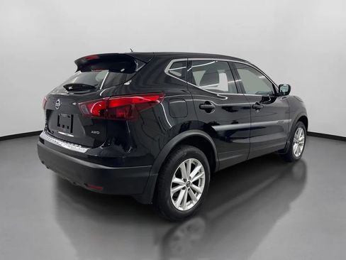 Used 2019 Nissan Rogue Sport S w/ Appearance Package AWD/4WD image 10