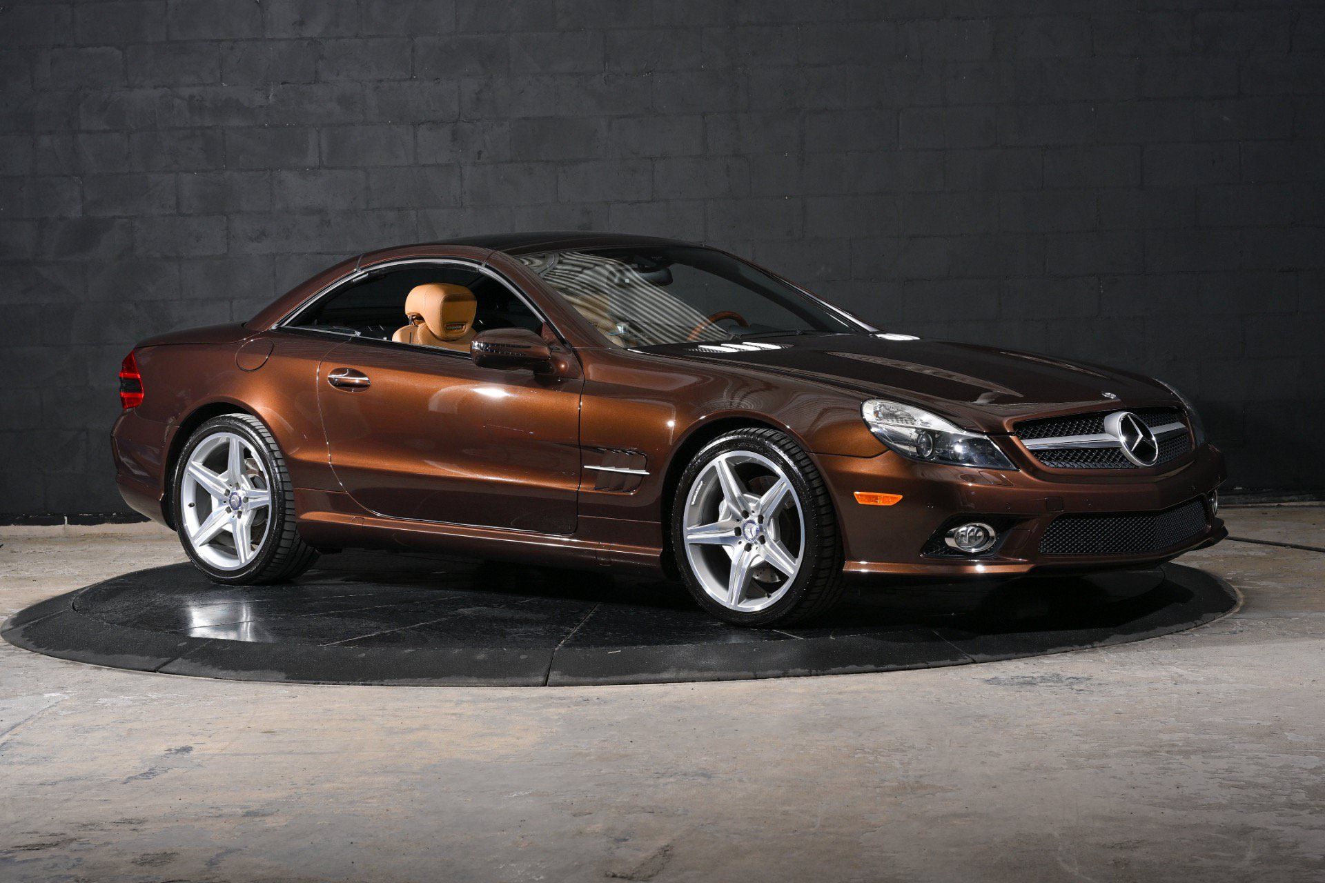 Used 2012 Mercedes-Benz SL 550 image 21