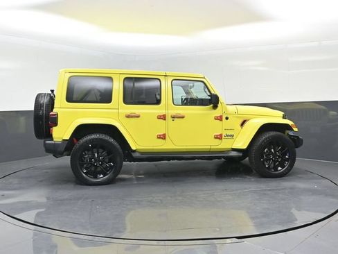 Used 2023 Jeep Wrangler Unlimited Sahara w/ Cold Weather Group AWD/4WD image 3
