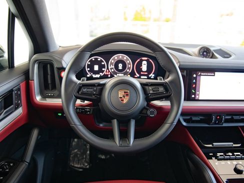 Certified 2026 Porsche Cayenne AWD/4WD image 13